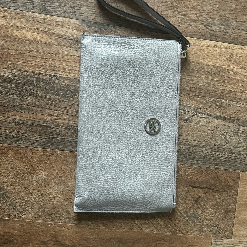MICHAEL Michael Kors Gray Wristlet